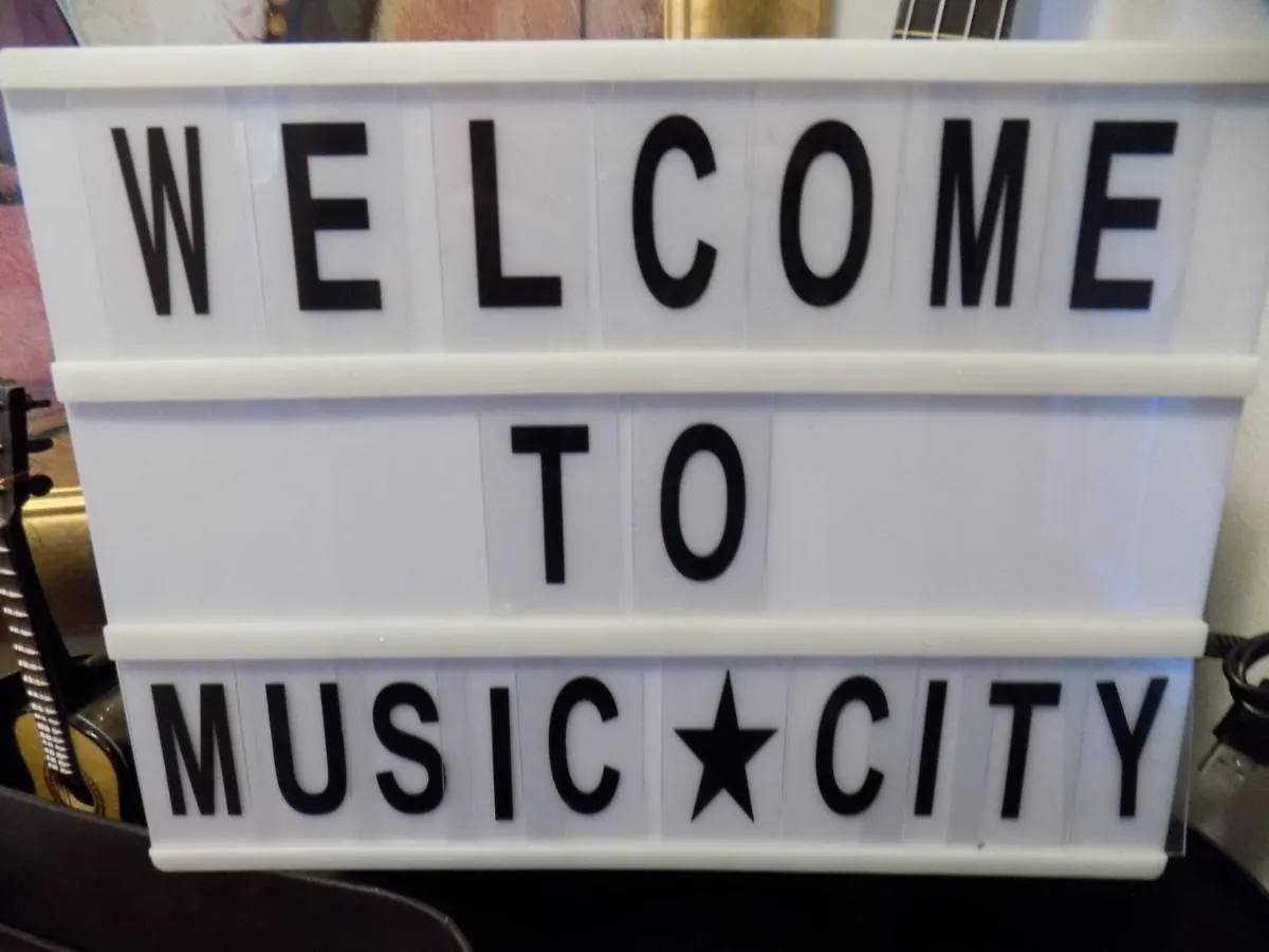 Heart Of Downtown/Walk To Broadway & The Action/Bars/Music Venues/Honky Tonks! Apartment Nashville 0*,  United States