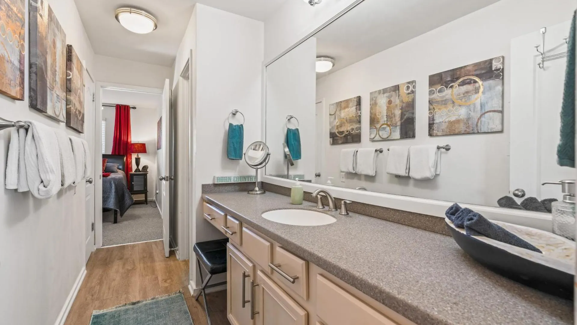 Heart Of Downtown/Walk To Broadway & The Action/Bars/Music Venues/Honky Tonks! Apartment Nashville United States
